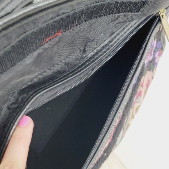 Jordache Vintage Pink Floral Woven Overnight Carry On Luggage Travel Bag Strap - Picture 5 of 14